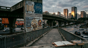 A Superação dos Extremos no Direito: A Crítica Hermenêutica de Lenio Streck em “Verdade e Consenso”